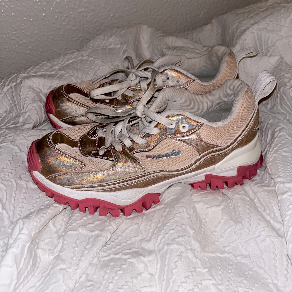 Umbro sneakers size 6.5